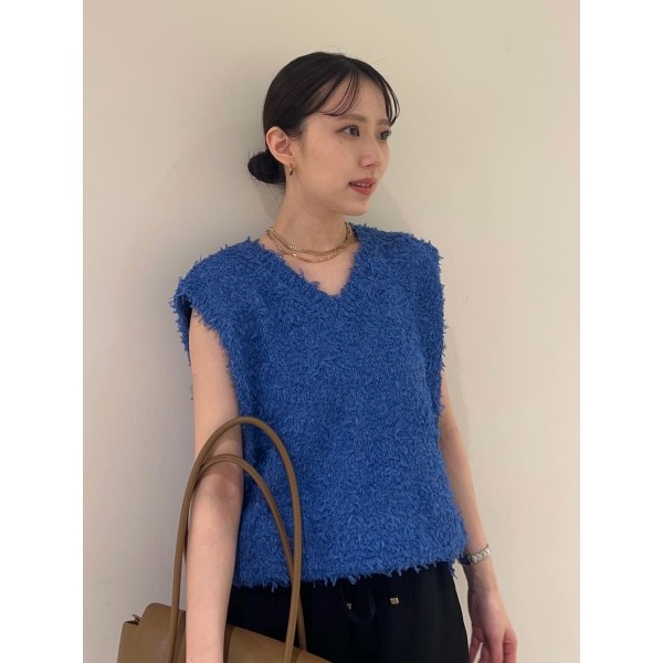 Mila Owen(ミラ オーウェン)のニュース | 【Mila Owen】表情感のあるチュールヤーンが愛らしい、2WAYニットベスト