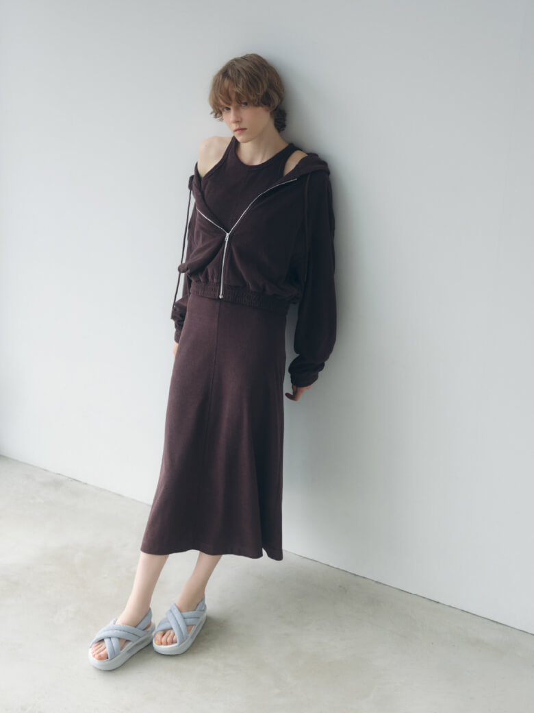 【USAGI限定カラー】【emmi×PlaX（TM）】パイルアメスリワンピース着用コーデ画像